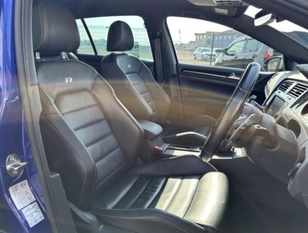 Volkswagen Golf R - Image 10